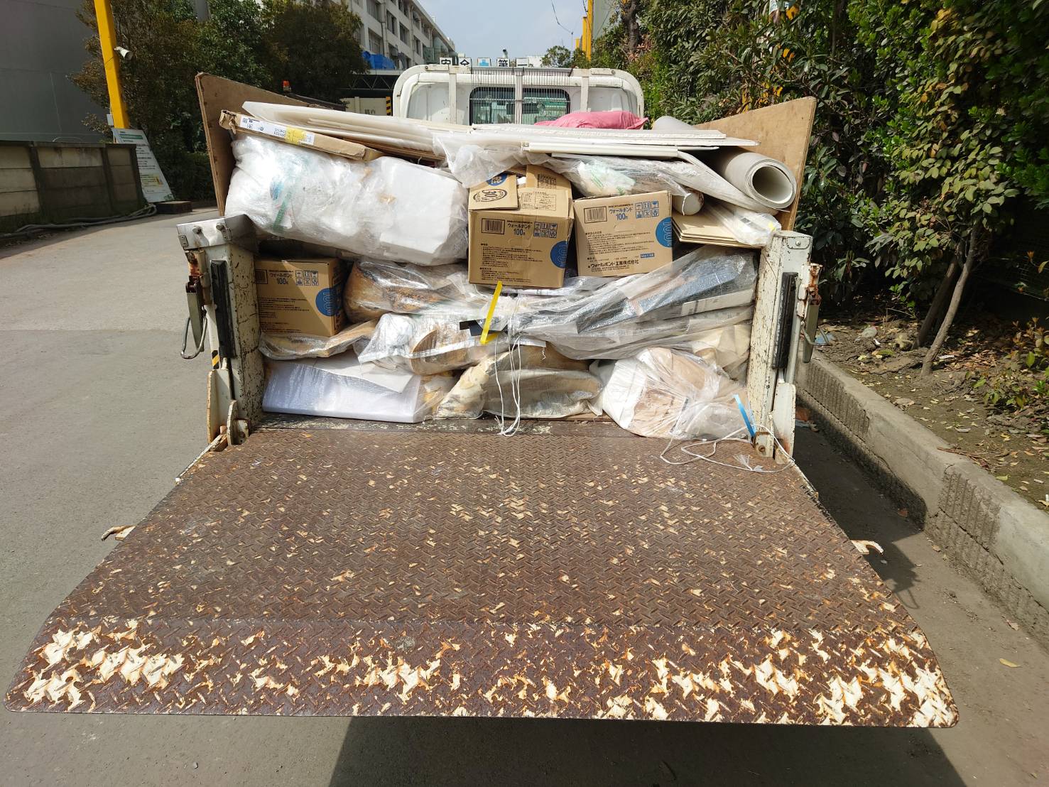 東京都　大田区　産業廃棄物回収