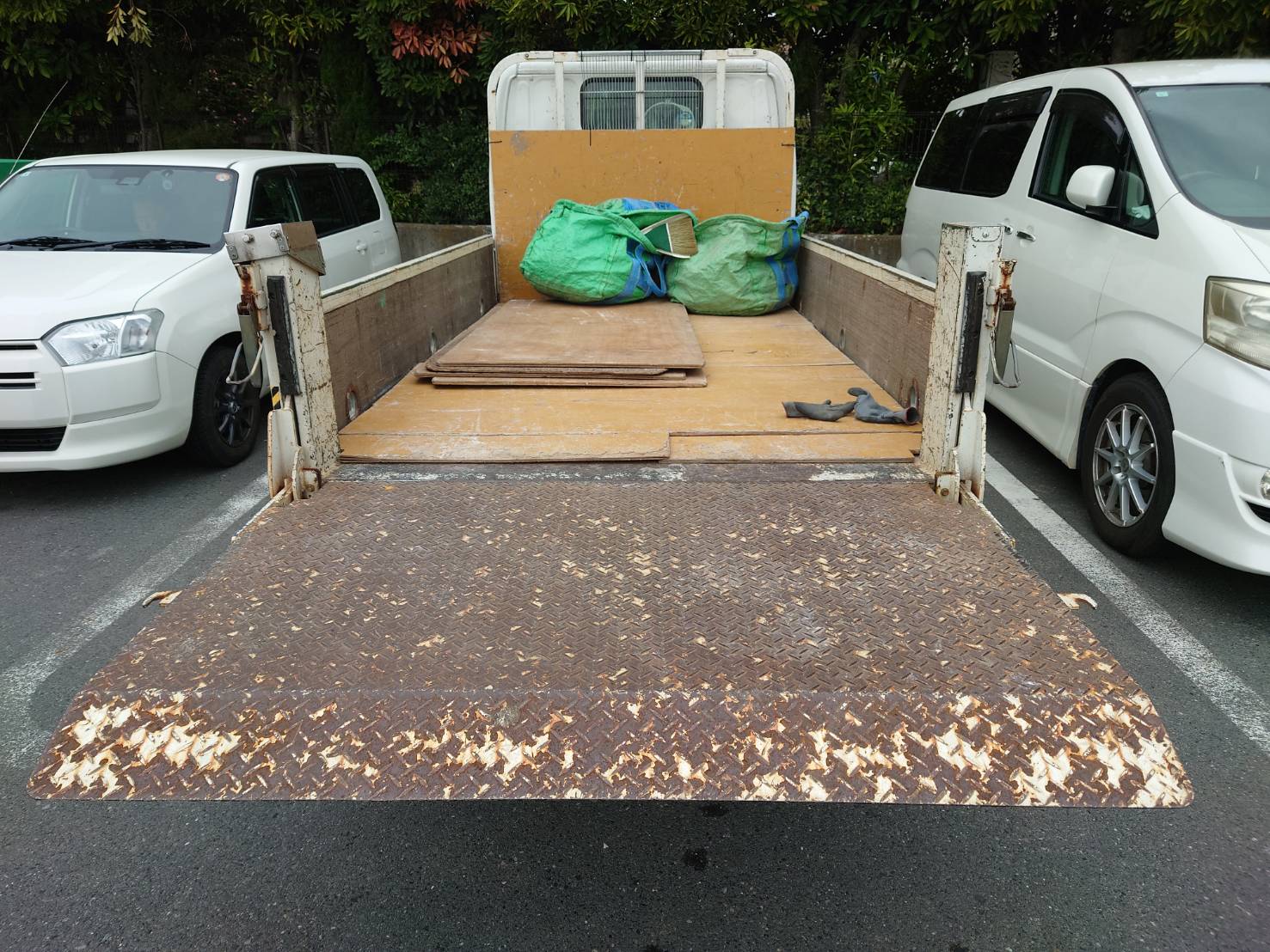 東京都　大田区　産業廃棄物回収