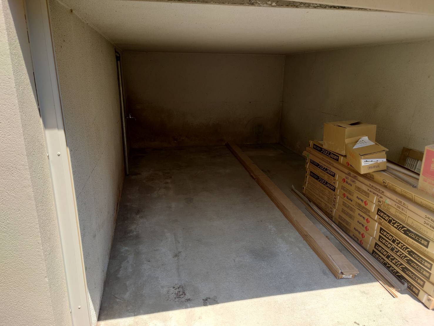 横浜市　神奈川区　産業廃棄物回収