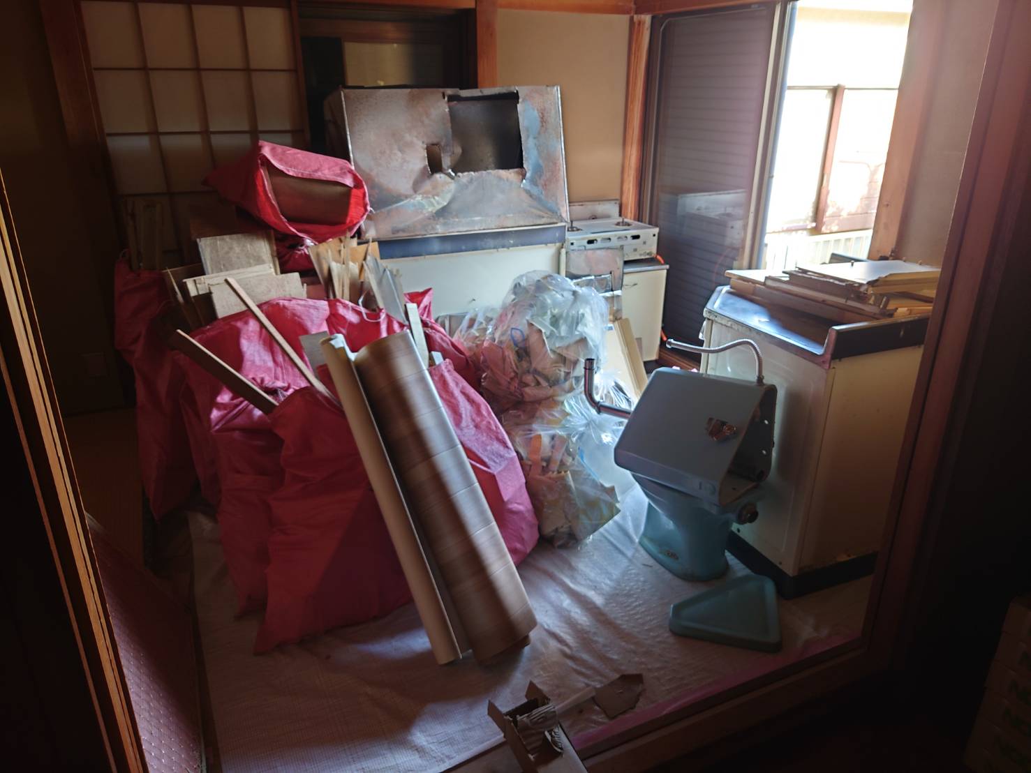 横浜市　都筑区　産業廃棄物回収