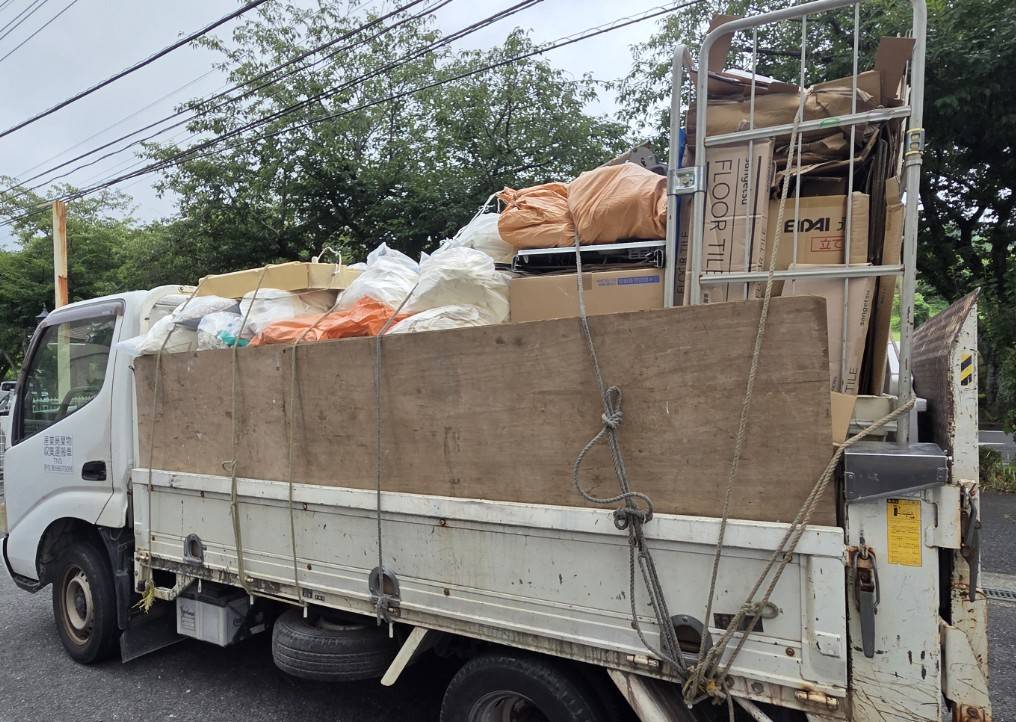 横浜市　都筑区　産業廃棄物回収