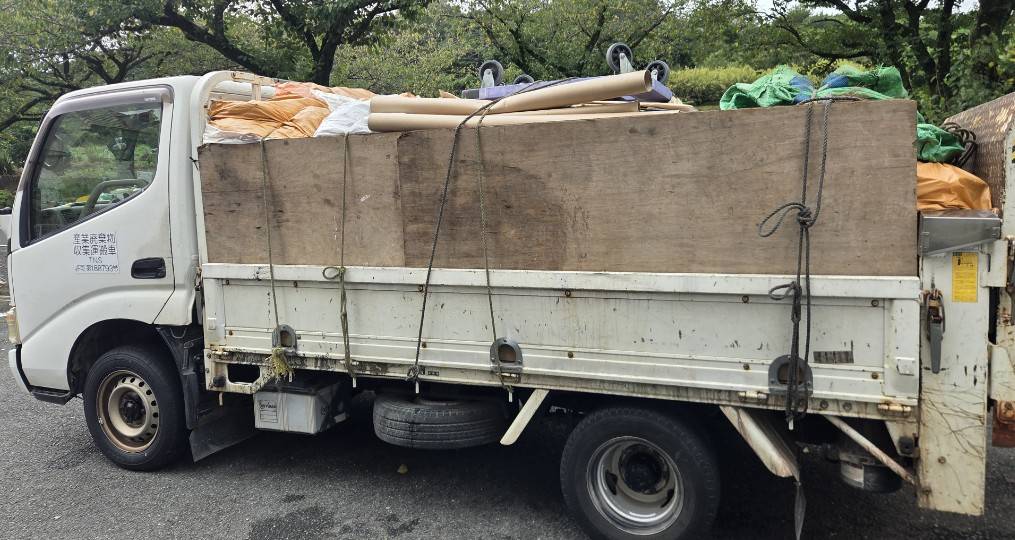 横浜市　都筑区　産業廃棄物回収
