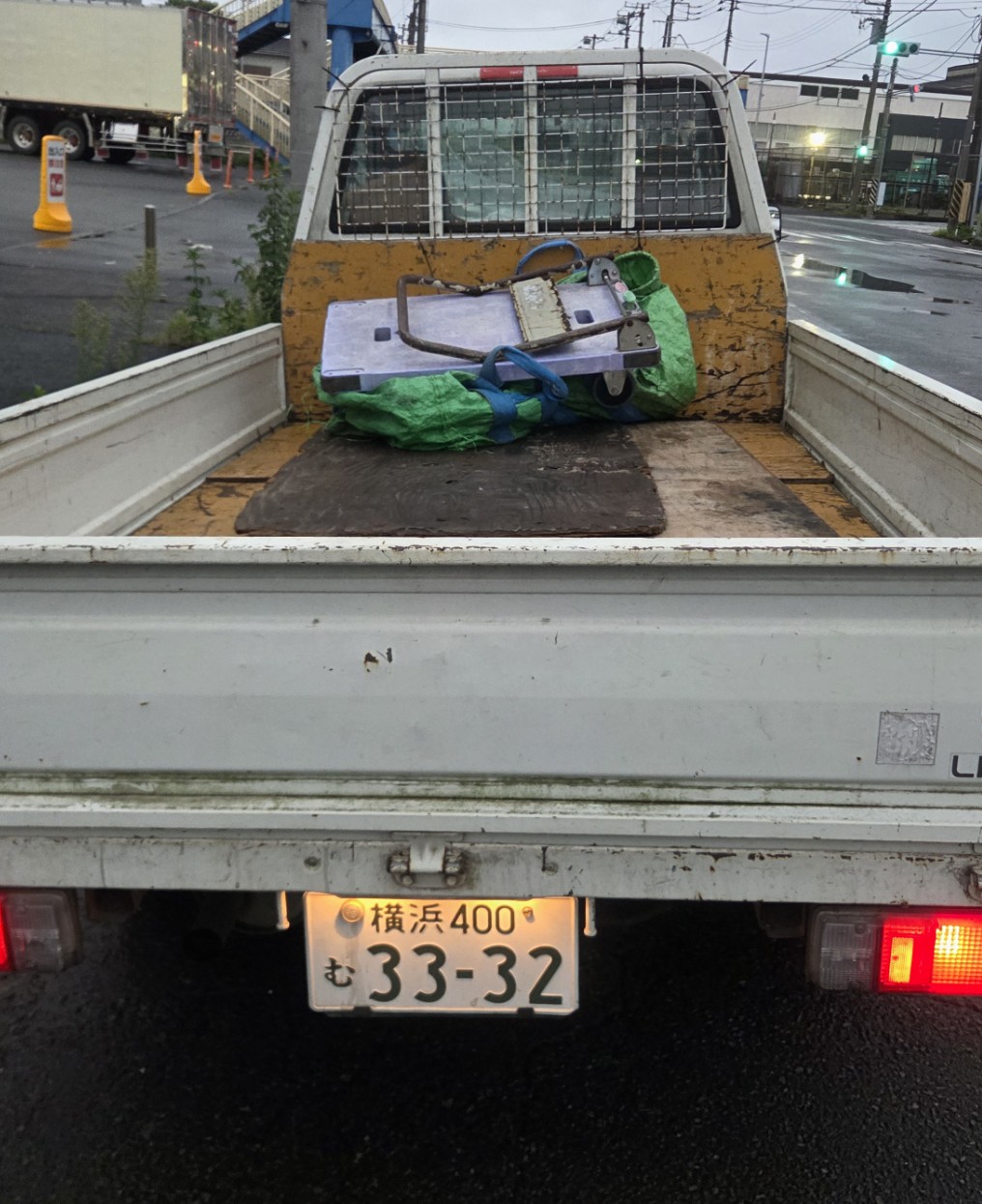 横浜市　都筑区　産業廃棄物回収